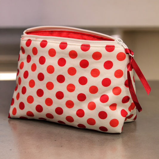 Zippered bag, Red/White polka dot